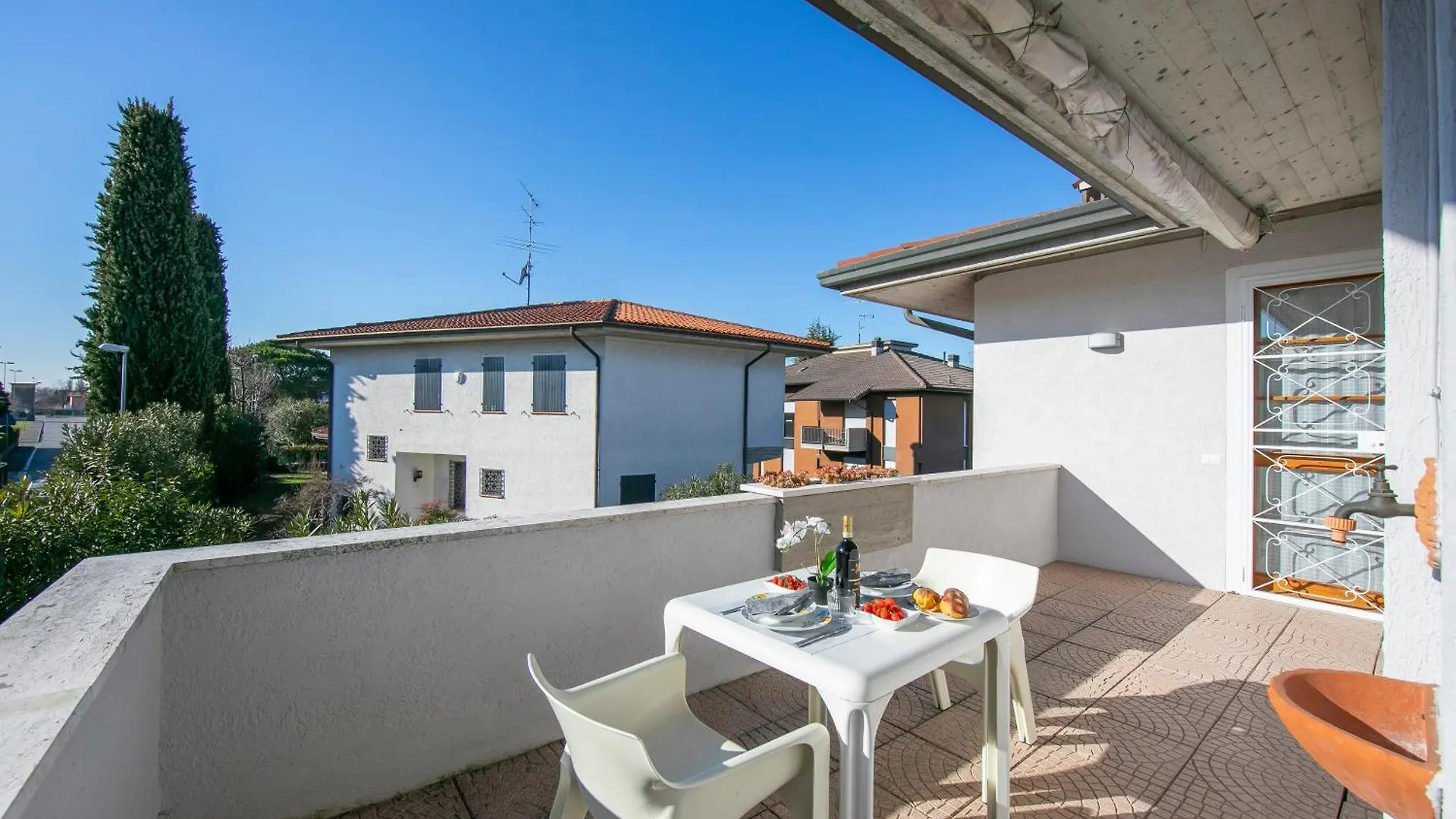 Villa Fiorita Apartments Sirmione