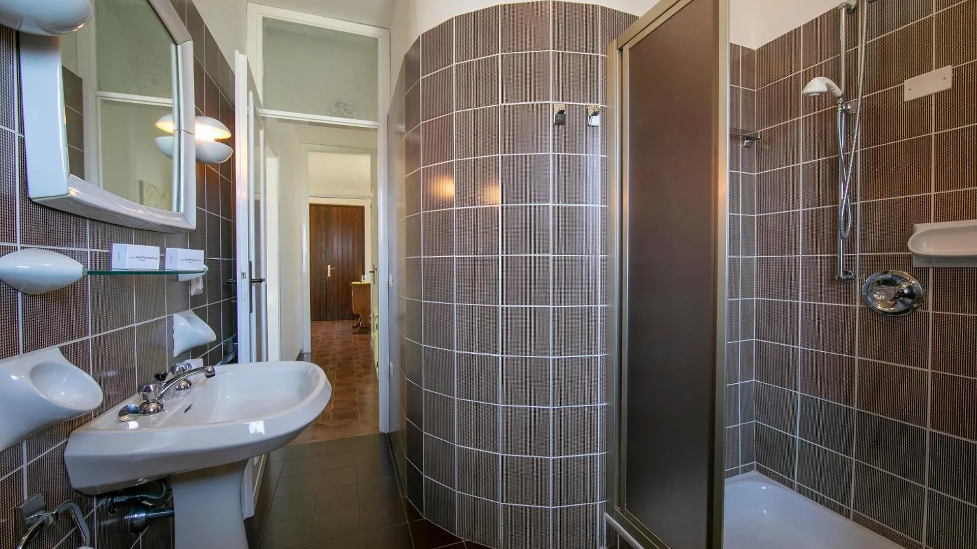 Villa Fiorita Apartments Sirmione
