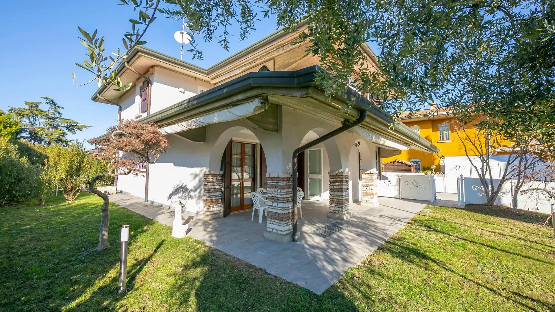 Villa Fiorita Apartments Sirmione