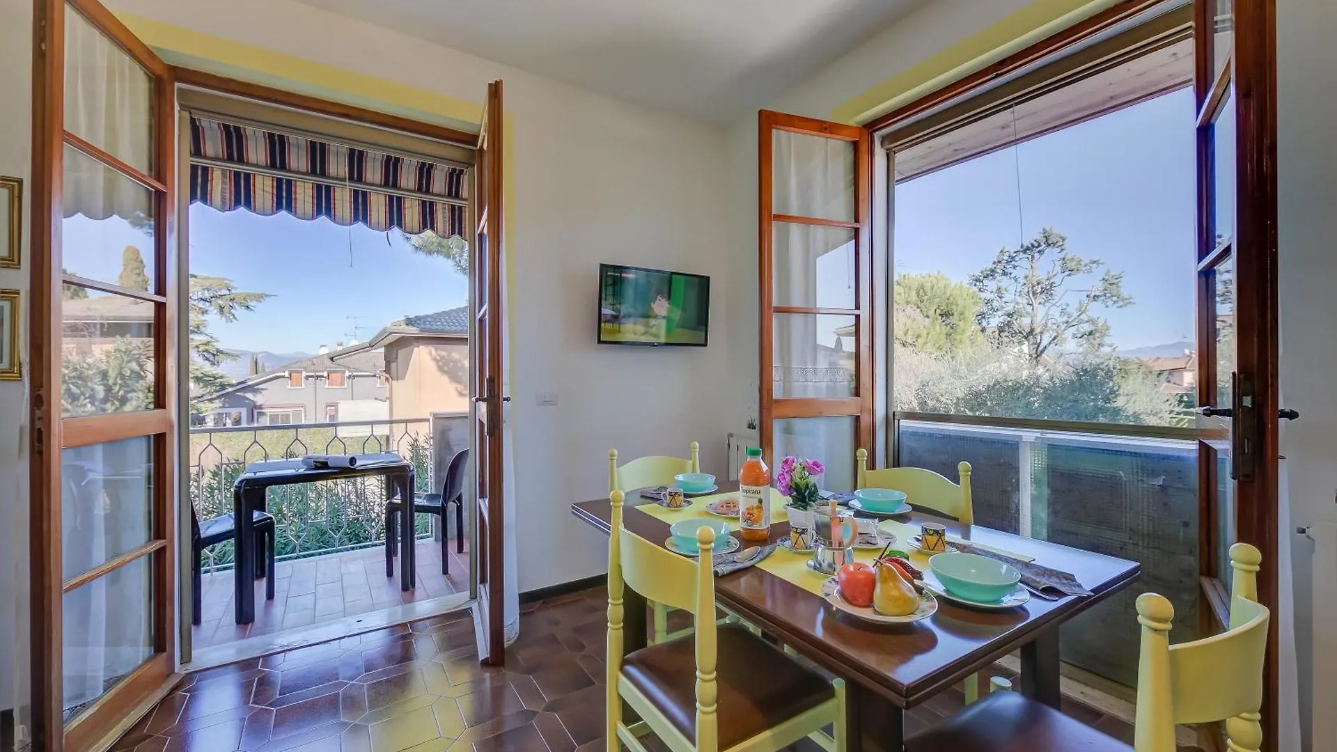 Villa Fiorita Apartments - Happy Rentals Sirmione